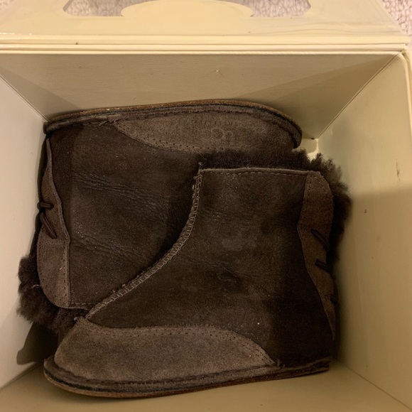 Baby UGG boots, Medium - Picture 6 of 8